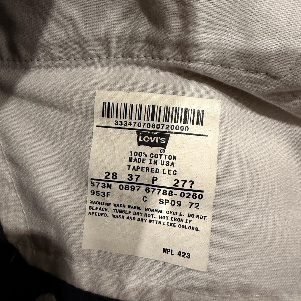 Levi's Vintage Women's High Rise Tapered leg Black Jeans Made In USA from 1997 - Picture 4 of 9